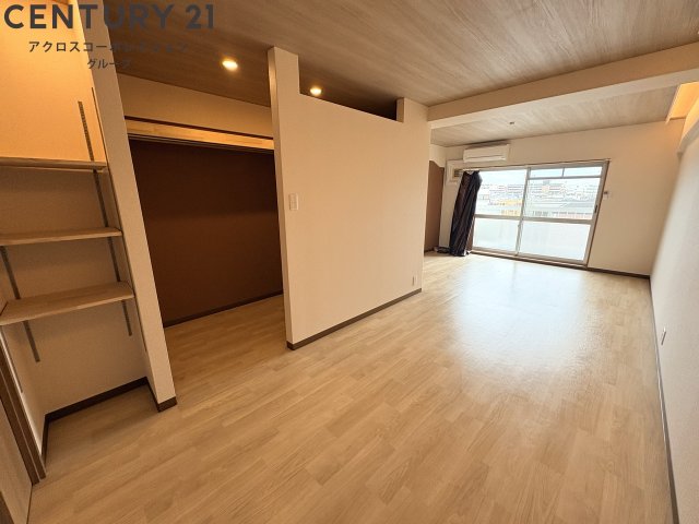 バス・シャワールーム　シンプルで機能的なユニットバスです