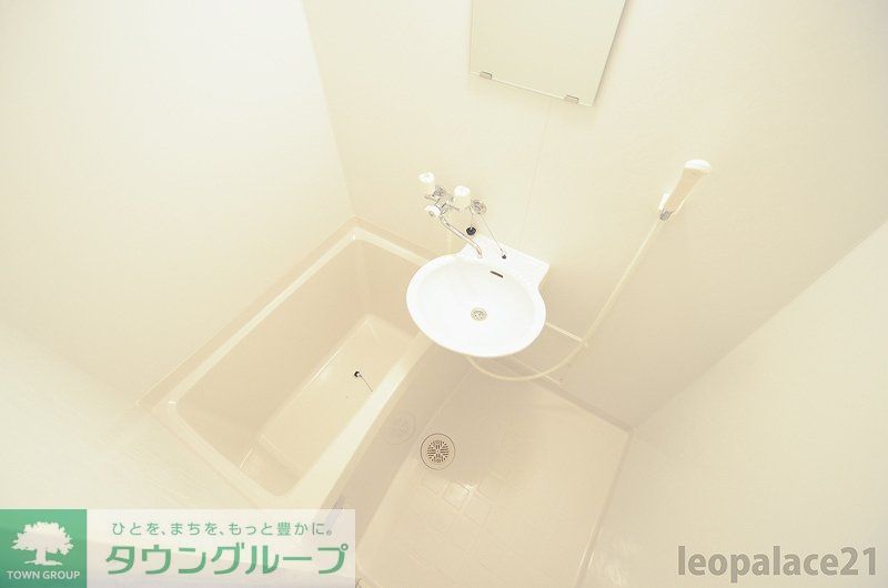 バス・シャワールーム　同タイプの物件写真となります