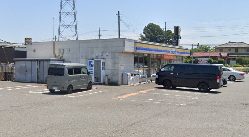 コンビニ　ミニストップ四街道栗山店（コンビニ）まで512m