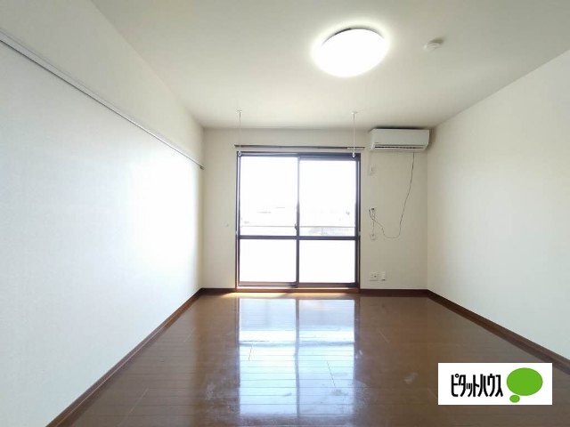 居室・リビング　※写真は別のお部屋のものです