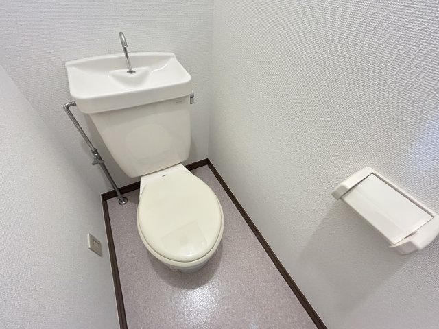 トイレ　ゆったりとした空間のトイレです