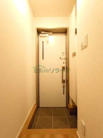 玄関　リライフ下北沢店
