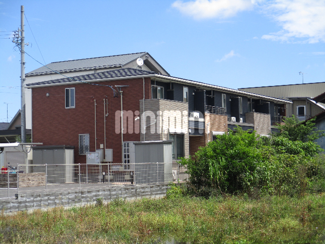 建物外観　静かな住宅街です