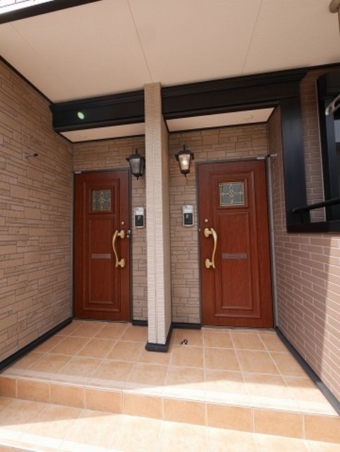 エントランス　★お問い合わせはタウンハウジングまで★