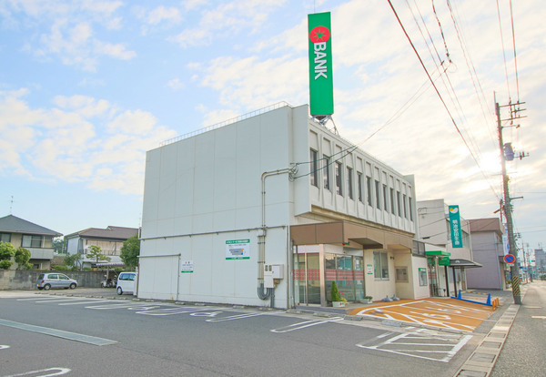 銀行　トマト銀行西大寺支店（銀行）まで973m