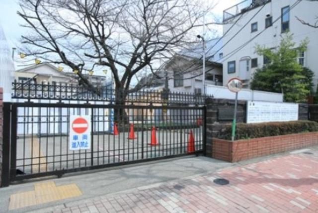 幼稚園・保育園　本所白百合幼稚園（幼稚園・保育園）まで815m