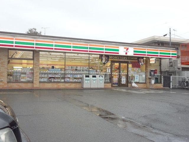 コンビニ　セブンイレブン八王子諏訪店（コンビニ）まで393m