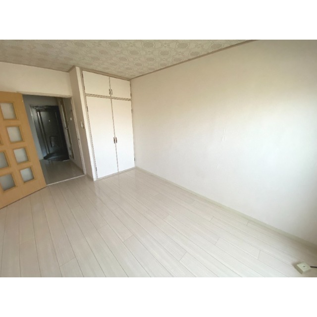 その他部屋・スペース　白を基調にした明るいお部屋です。