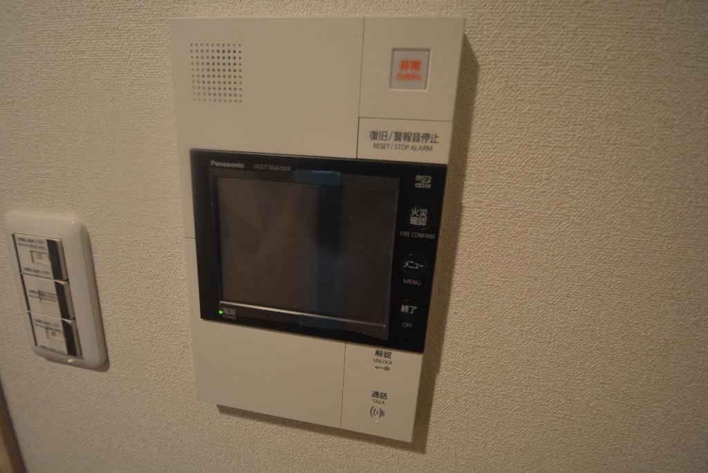 セキュリティ　カメラ付インターホン