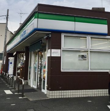 コンビニ　ファミリーマート 世田谷廻沢店（コンビニ）まで154m