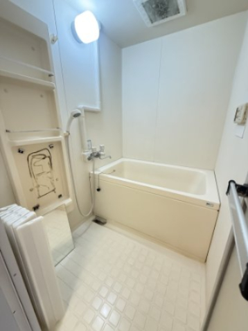 バス・シャワールーム　※同号室別部屋参考写真です。