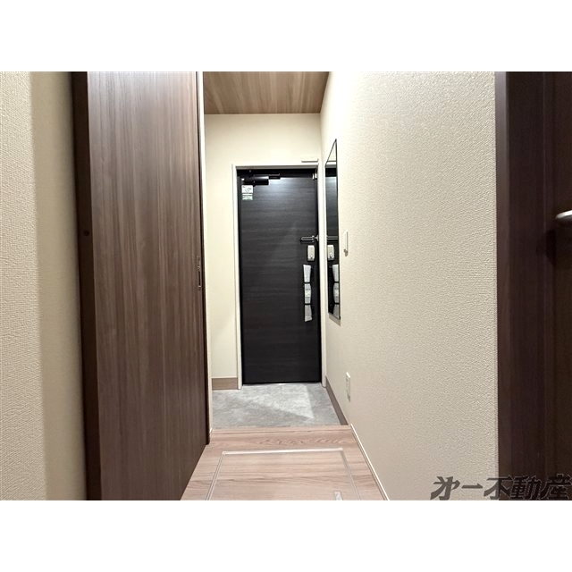 D crest津島町の玄関写真