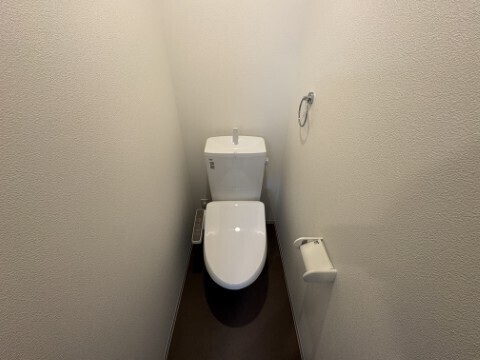 トイレ　建築中のため類似物件の写真を掲載しています