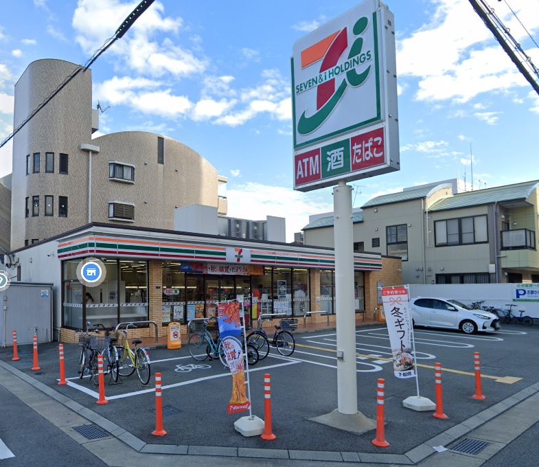 コンビニ　セブンイレブン 阪急塚口駅東店（コンビニ）まで719m