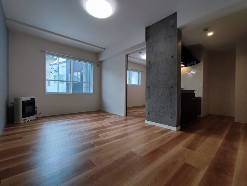 居室・リビング　広くてキレイなお部屋が広がっていて、充実した生活が送れそう。