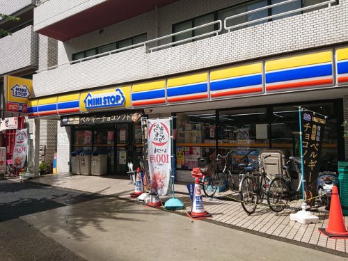 コンビニ　ミニストップ 北大塚1丁目店（コンビニ）まで192m