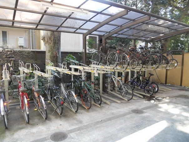 駐車場　駐輪場