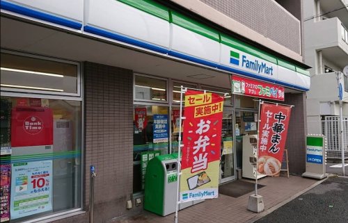 コンビニ　ファミリーマート 吹田内本町店（コンビニ）まで398m