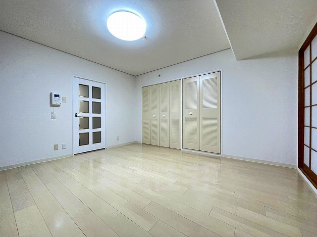 朝日プラザ高津2の居間写真