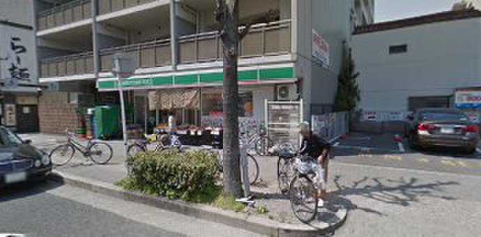 コンビニ　100円ローソン（コンビニ）まで327m
