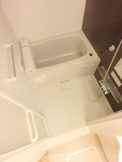 バス・シャワールーム　追い炊き付き☆