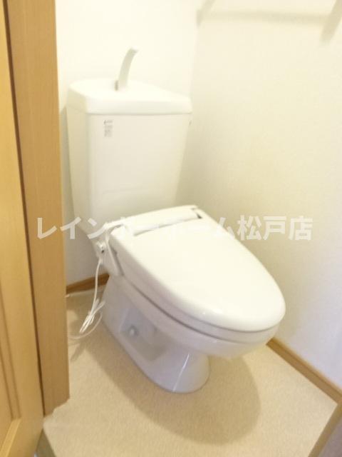 トイレ　コンパクトで使いやすいトイレです