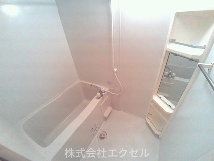 バス・シャワールーム　浴室乾燥付きです。