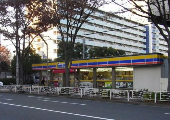 コンビニ　ミニストップ 越中島通り店（コンビニ）まで132m