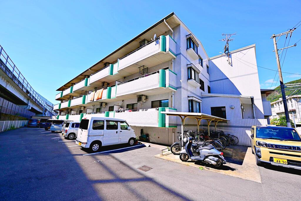 ＪＲ山陽本線 海田市駅 徒歩26分 築32年
