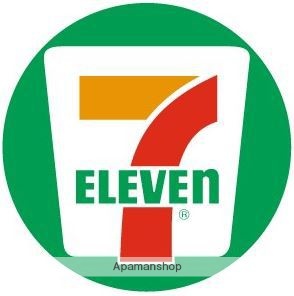 コンビニ　セブンイレブン（コンビニ）まで738m