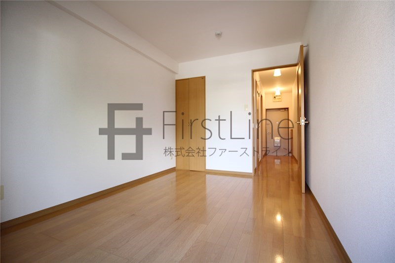 居室・リビング　別号室の写真です※現況優先