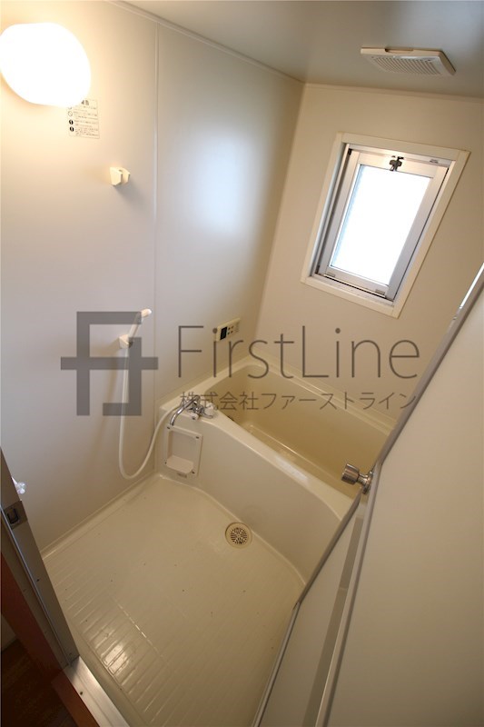 バス・シャワールーム　別号室の写真です※現況優先