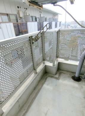 地下鉄谷町線 出戸駅 徒歩5分 8階建 築30年の内装写真
