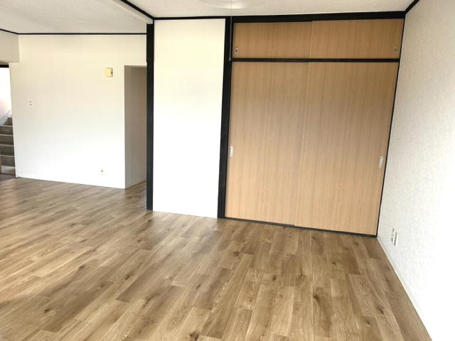 収納　写真は別号室のものです。