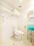 トイレ　トイレ収納・暖房便座付きシャワートイレ
