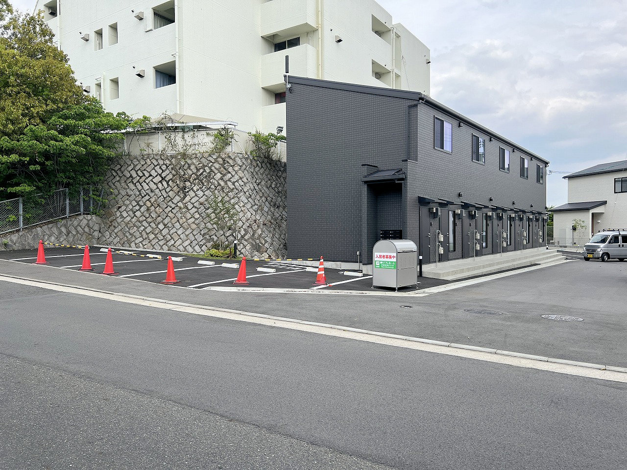 【ソフィスコート地御前の建物外観】