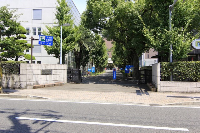 【松山市道後湯之町のマンションの大学・短大】