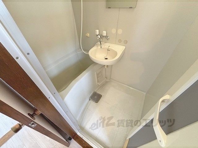 バス・シャワールーム　バス