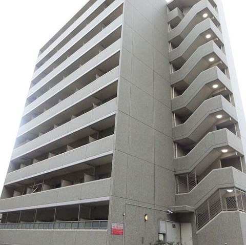 【東海市荒尾町のマンションの建物外観】