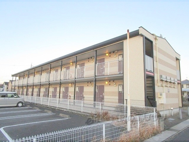 蒲生郡日野町松尾のアパートの建物外観