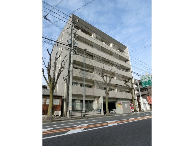 【北九州市小倉北区中井のマンションの建物外観】