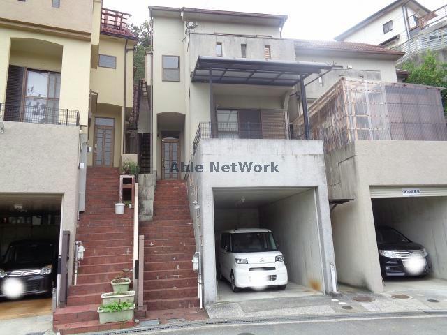 小山田町貸家の建物外観