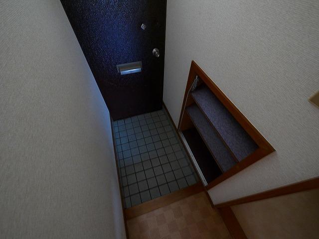 玄関　収納もある玄関です