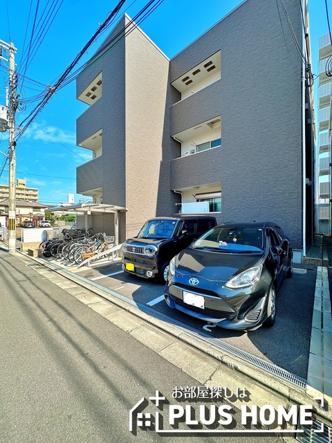 【フジパレス和歌山黒田I番館の駐車場】