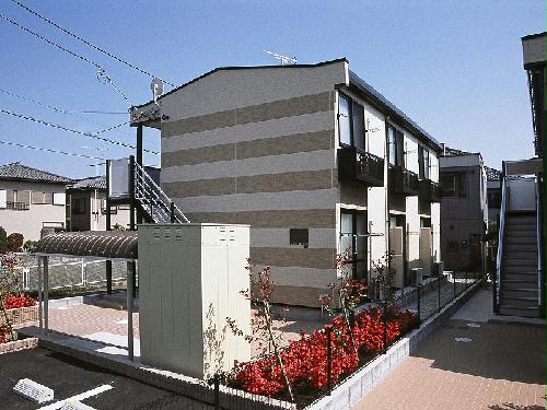 【レオパレスラピスＣの建物外観】