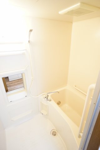 バス・シャワールーム　※同物件、同タイプのお部屋です