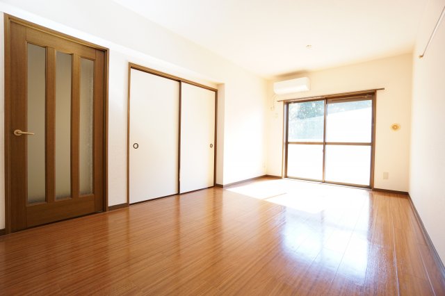 居室・リビング　※同物件、同タイプのお部屋です