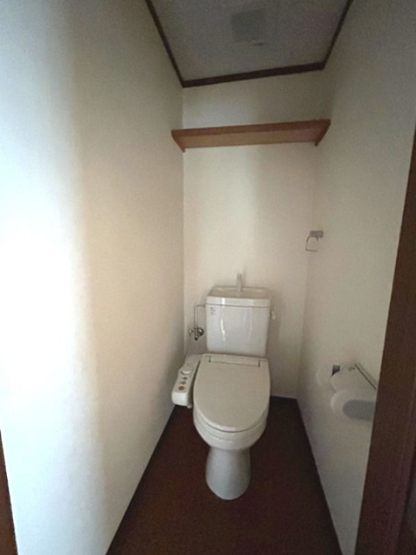 トイレ　別部屋参考