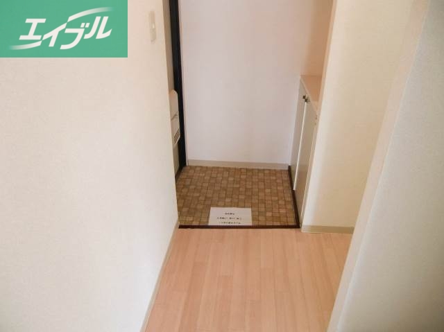 玄関　同タイプのお部屋の写真です