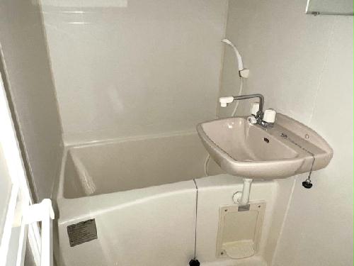 バス・シャワールーム　現況優先